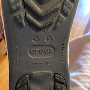 Navy blue crocs worn twice .